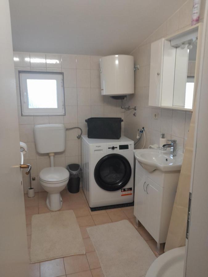 Caliente Apartments Vir B 外观 照片