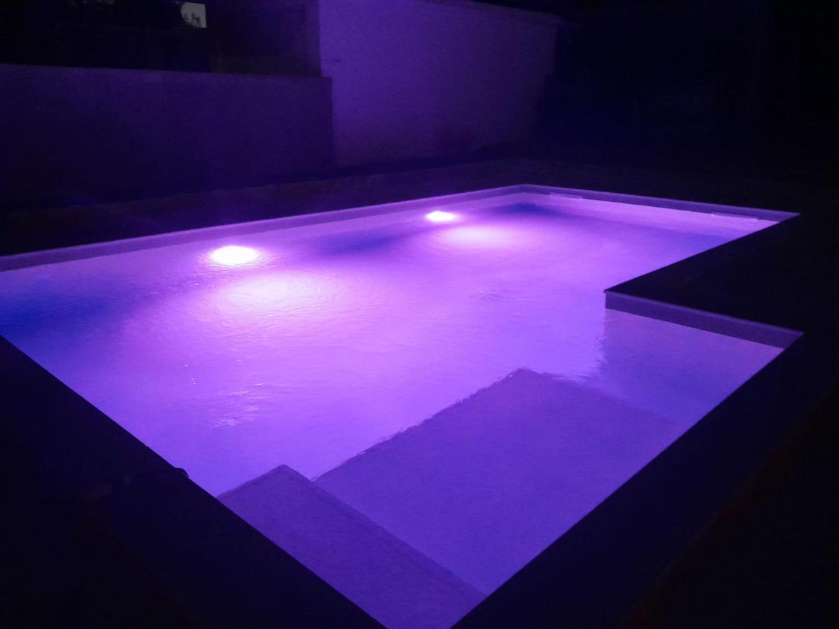 Caliente Apartments Vir B 外观 照片